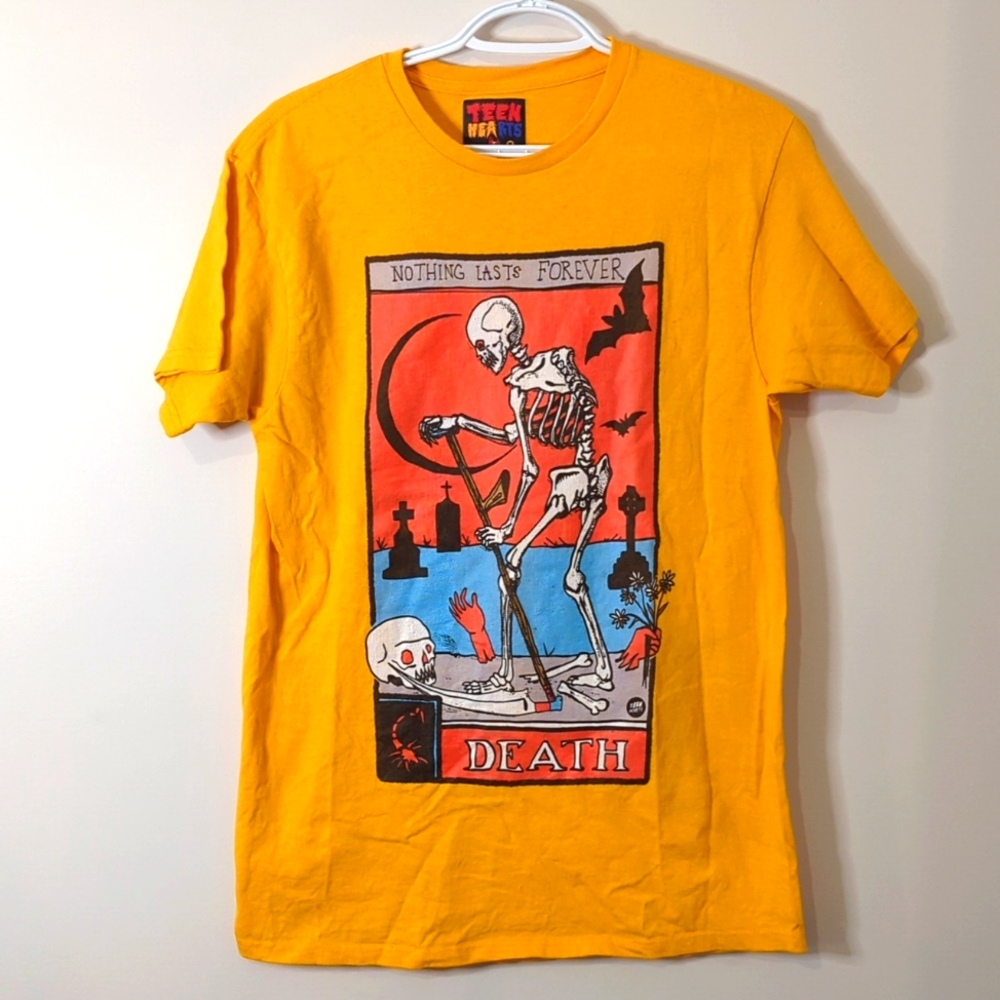 Skull Graphic T-shirt